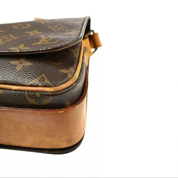 Louis Vuitton Tan and Brown Monogram Crossbody Bag PRE-OWNED - Picture 4 of 12